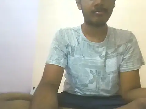 Snapshot of Dusky_Aarav chatting on 06/24/26, 04:39 Dusky Aarav online show from 06/24/26, 04:39