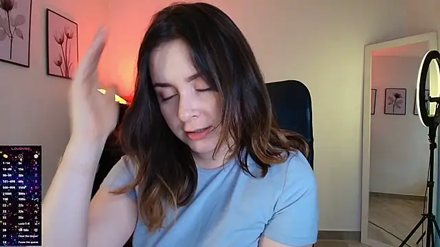 Snapshot of miss_seline chatting on 04/19/26, 09:28 miss seline online show from 04/19/26, 09:28