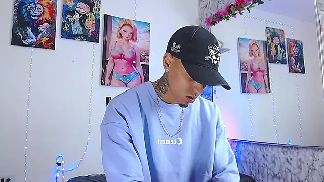 Snapshot of Liam_lee chatting on 09/25/25, 12:09 Liam lee online show from 09/25/25, 12:09