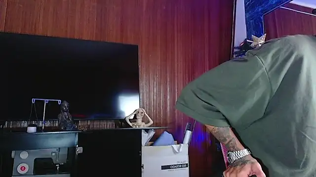 Liam lee online show from 12/16/25, 10:37