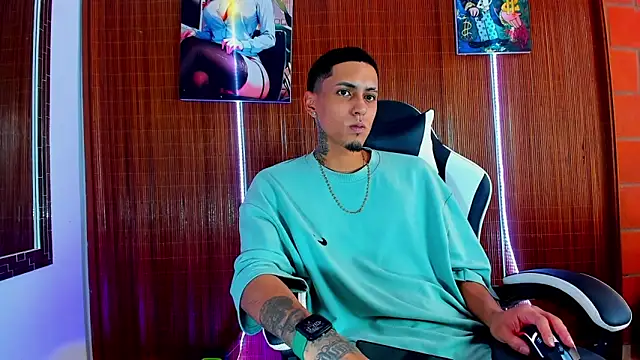 Liam lee online show from 02/04/26, 07:42