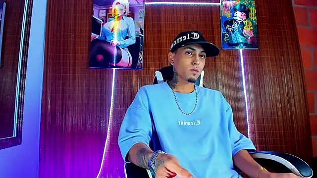 Snapshot of Liam_lee chatting on 03/05/26, 11:12 Liam lee online show from 03/05/26, 11:12