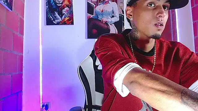 Snapshot of Liam_lee chatting on 03/06/26, 11:56 Liam lee online show from 03/06/26, 11:56