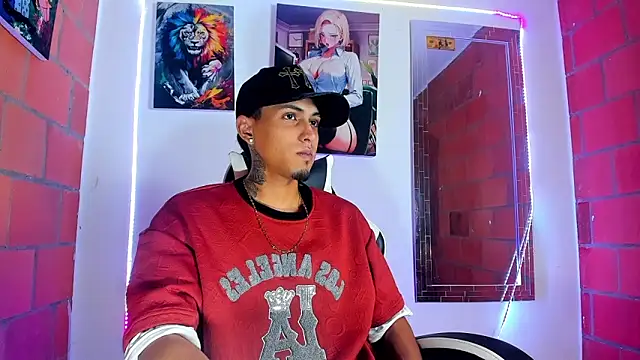 Snapshot of Liam_lee chatting on 03/14/26, 11:32 Liam lee online show from 03/14/26, 11:32