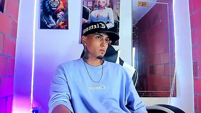 Snapshot of Liam_lee chatting on 03/19/26, 12:14 Liam lee online show from 03/19/26, 12:14