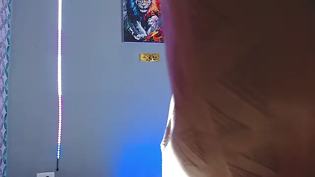 Snapshot of Liam_lee chatting on 04/09/26, 11:43 Liam lee online show from 04/09/26, 11:43