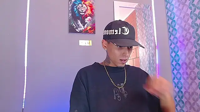 Snapshot of Liam_lee chatting on 04/14/26, 08:59 Liam lee online show from 04/14/26, 08:59