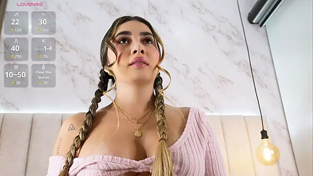 Snapshot of Annyy_Rosse chatting on 03/27/26, 06:08 Annyy Rosse online show from 03/27/26, 06:08