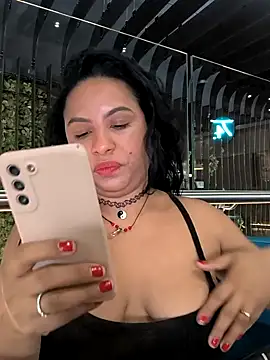 Francesca ferrari online show from 09/16/25, 06:20