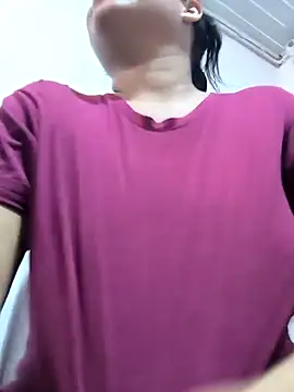 Snapshot of Francesca_ferrari chatting on 04/19/26, 06:10 Francesca ferrari online show from 04/19/26, 06:10