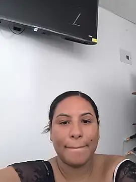 Snapshot of Francesca_ferrari chatting on 06/28/26, 05:41 Francesca ferrari online show from 06/28/26, 05:41