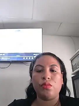 Snapshot of Francesca_ferrari chatting on 07/11/26, 09:49 Francesca ferrari online show from 07/11/26, 09:49