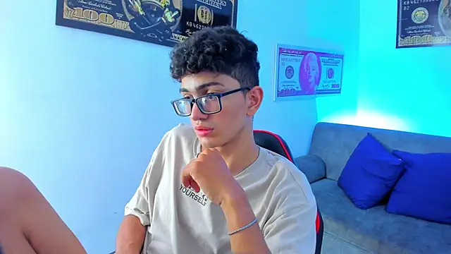 TylerWhite  online show from 01/25/25, 06:34