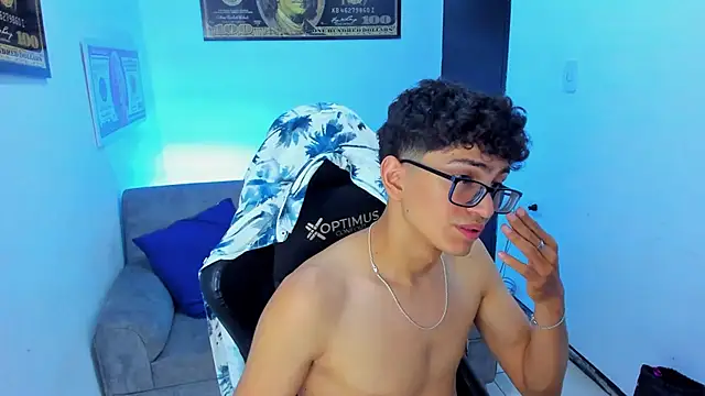 TylerWhite  online show from 02/19/25, 06:33