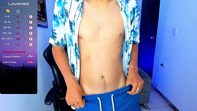 TylerWhite  online show from 03/05/25, 05:29