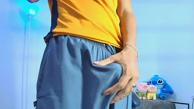 TylerWhite  online show from 09/17/25, 03:52