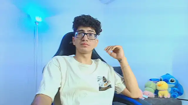 TylerWhite  online show from 10/08/25, 04:43