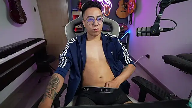 Snapshot of granxarma960 chatting on 02/14/25, 05:41 granxarma960 online show from 02/14/25, 05:41