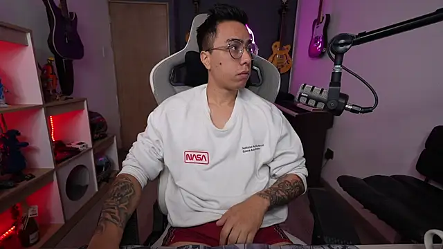 Snapshot of granxarma960 chatting on 11/11/25, 11:54 granxarma960 online show from 11/11/25, 11:54