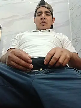 latino17 online show from 11/29/25, 06:05