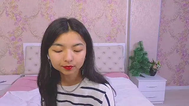 Shy Kira online show from 12/20/24, 01:00