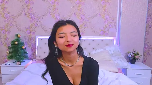 Shy Kira online show from 12/26/24, 03:20