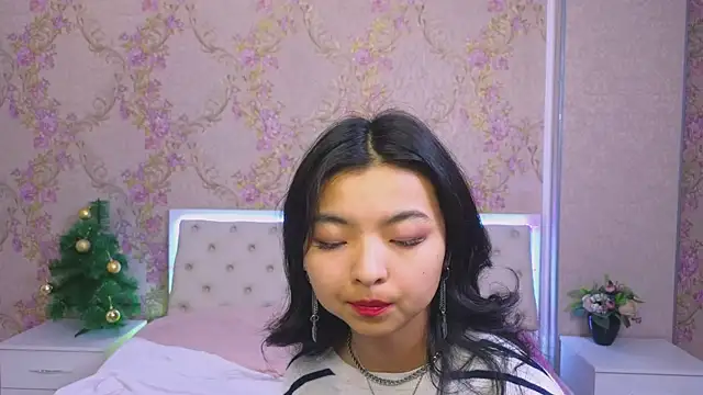 Shy Kira online show from 01/07/25, 03:33