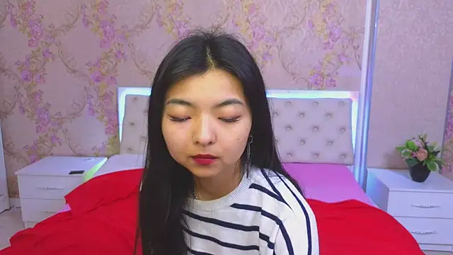 Shy Kira online show from 01/15/25, 12:36