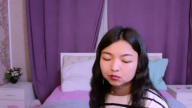 Shy Kira online show from 02/20/25, 06:35