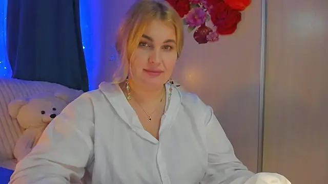 Snapshot of CoraSwon chatting on 01/23/25, 05:42 CoraSwon online show from 01/23/25, 05:42