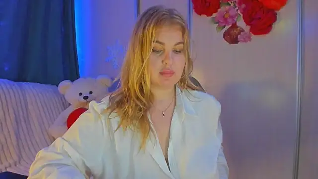 Snapshot of CoraSwon chatting on 01/29/25, 08:04 CoraSwon online show from 01/29/25, 08:04