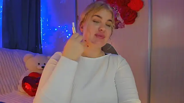 Snapshot of CoraSwon chatting on 01/31/25, 04:38 CoraSwon online show from 01/31/25, 04:38