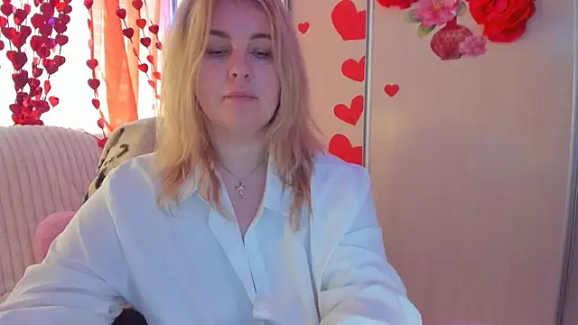 Snapshot of CoraSwon chatting on 02/25/25, 10:58 CoraSwon online show from 02/25/25, 10:58