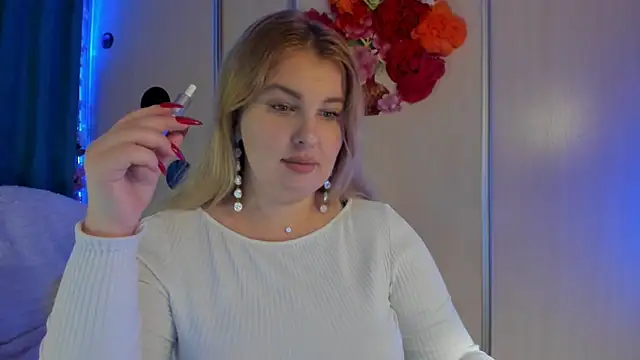 Snapshot of CoraSwon chatting on 09/21/25, 06:20 CoraSwon online show from 09/21/25, 06:20