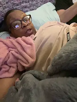 KLoveeee online show from 01/18/25, 08:41