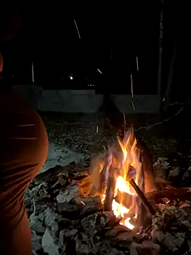 KLoveeee online show from 11/24/25, 01:27