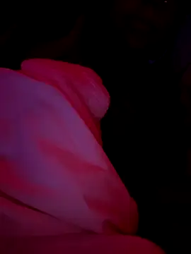 KLoveeee online show from 12/04/25, 02:15