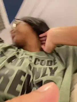 KLoveeee online show from 12/13/25, 11:21