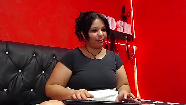 Snapshot of slave_latina7 chatting on 12/07/24, 01:36 slave latina7 online show from 12/07/24, 01:36