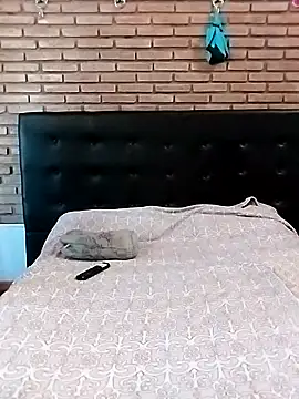 littlebrunett online show from 09/30/25, 11:15