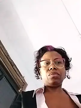 littlebrunett online show from 03/09/26, 01:48