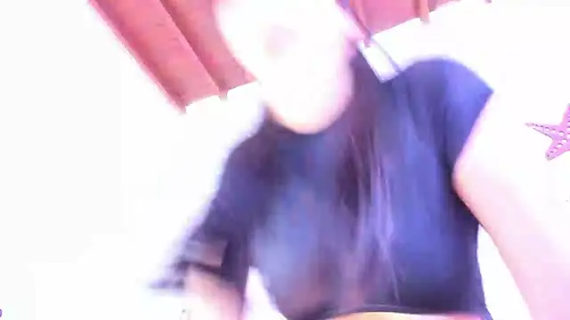 Emiily Parkerr online show from 10/31/25, 02:56