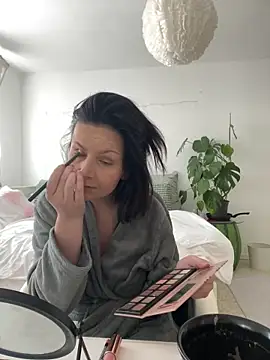 Off  Melonenmandy online show from 03/22/25, 09:02