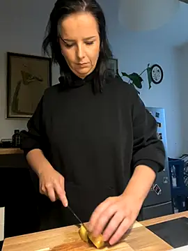 Off  Melonenmandy online show from 10/08/25, 03:42