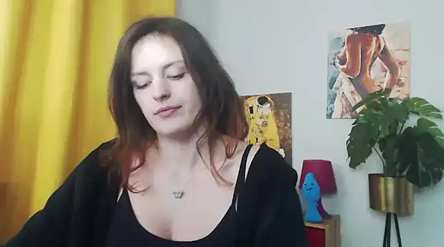 juicyNadine online show from 01/22/25, 12:27