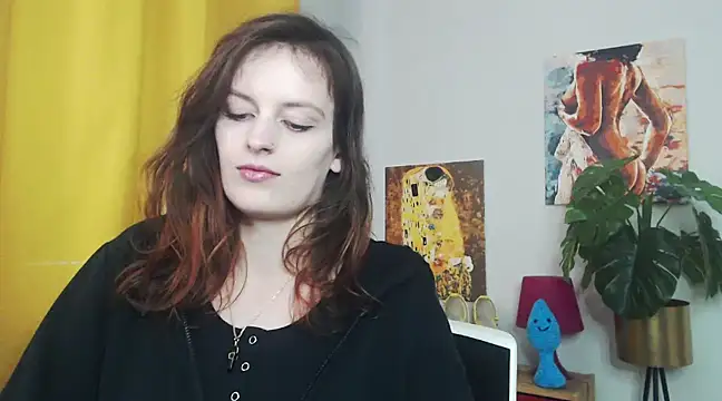 juicyNadine online show from 03/17/25, 09:22