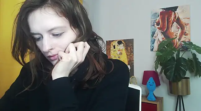 juicyNadine online show from 03/18/25, 09:20