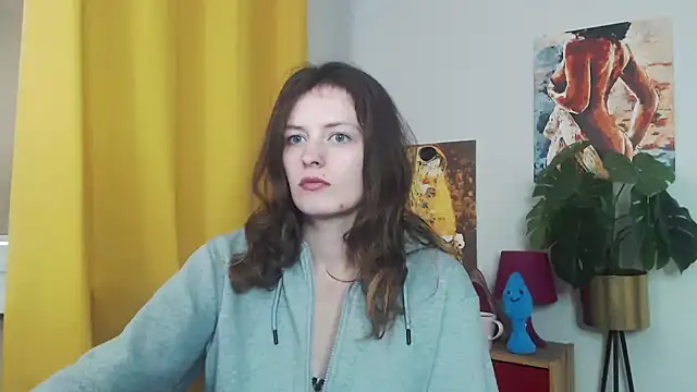 juicyNadine online show from 09/17/25, 04:47