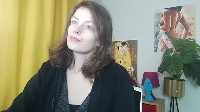 juicyNadine online show from 11/04/25, 05:50