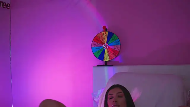 Snapshot of NatyDesiree chatting on 02/20/25, 04:28 NatyDesiree online show from 02/20/25, 04:28